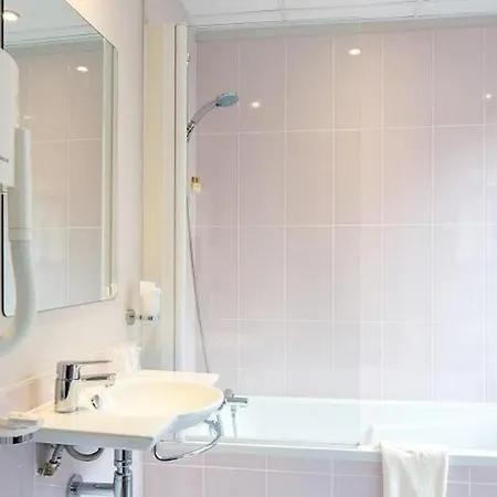 Ours Blanc - Wilson Hotel Toulouse
